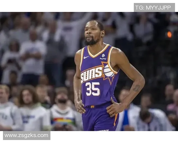 杜兰特在对阵猛龙时超远三分精彩瞬间回顾与分析 杜兰特在对阵猛龙时超远三分精彩瞬间回顾与分析